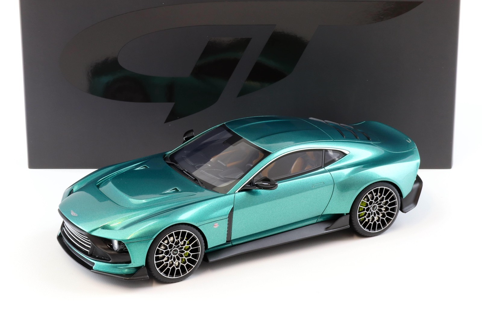 1:18 GT Spirit GT480 Aston Martin Valour Coupe 2024 Green Metallic