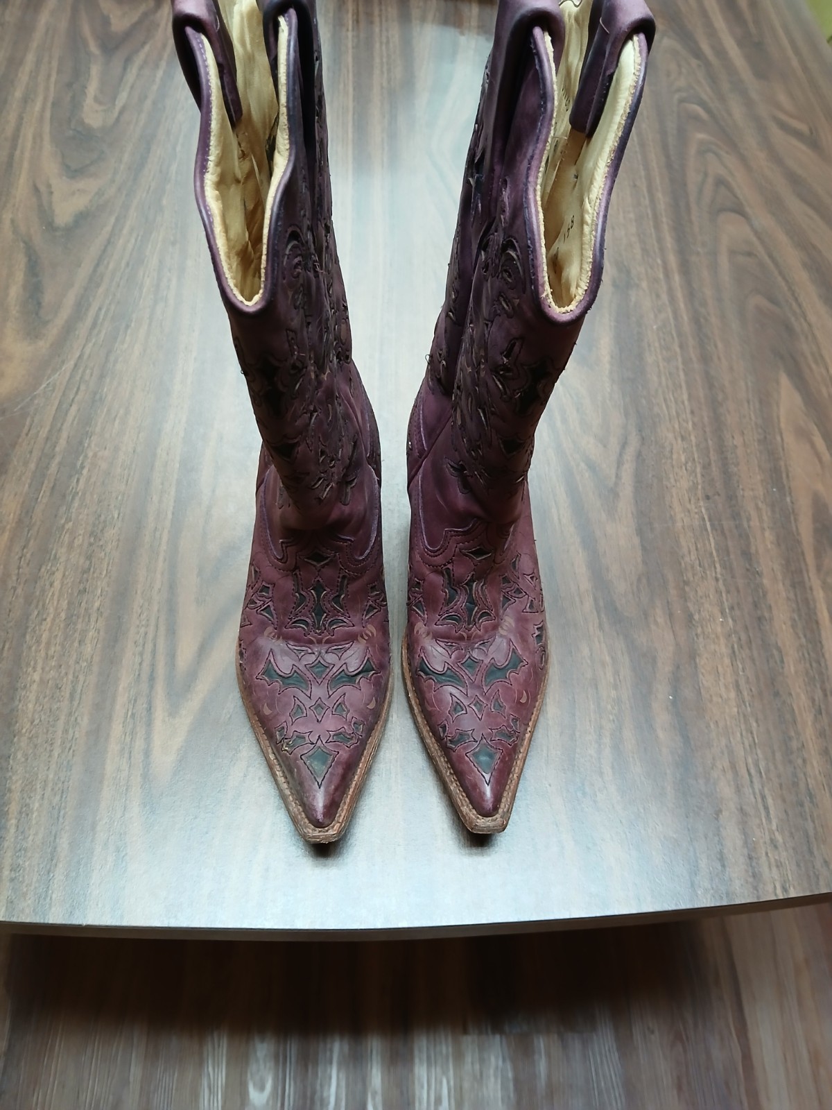 Corral Burgundy Leather Floral Embroidered Sharp Snip Toe Western Boot Women 7M