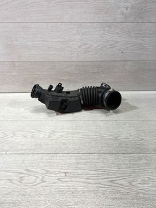 BMW 5 G30 G31 G38 2018 Benzin 185kW Ansaugrohr Ansaugschlauch Turbolader 8663614