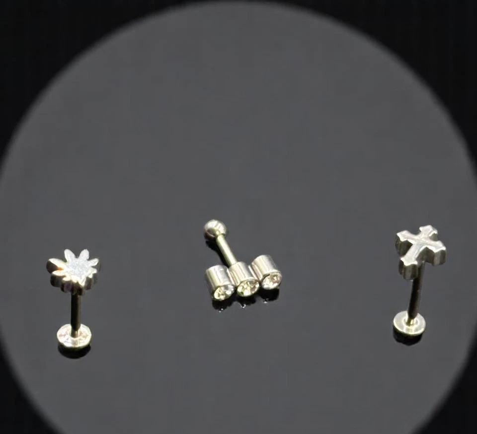 Set da 3 Piercing in Acciaio Chirurgico diametro mm. 1,2 e 1,6 Modelli Assortiti - Immagine 2 di 4