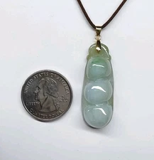 Lot of 1 Certified Green Pea Pod Jade Natural Jadeite Beans Pendant 福豆四季豆玉吊坠翡翠A货