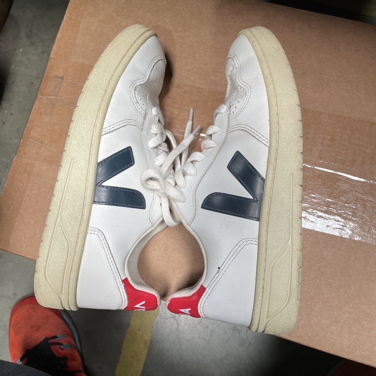 スニーカー VEJA Women Sneakers VO2020505WHIRAQUABARK White $_12.JPG?set_id=880000500F