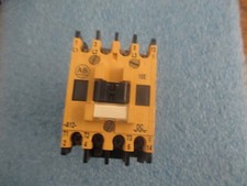 Allen-Bradley Cat. : 100-A12NZ 3 Reversing Contactor. Series B