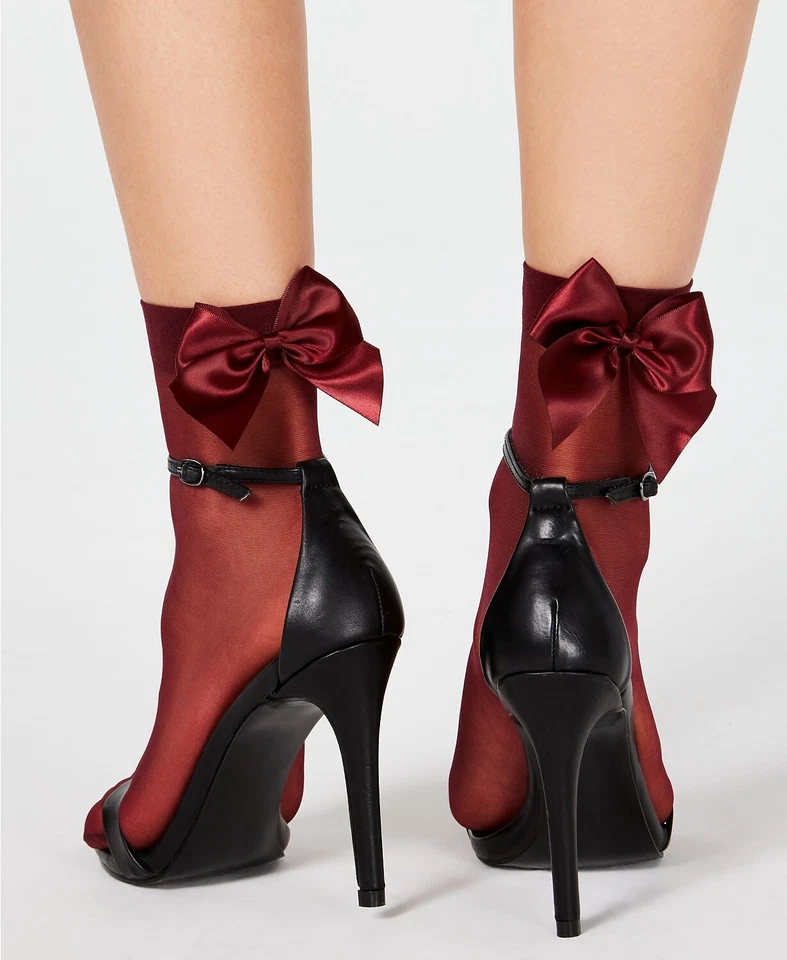Calcetines tobillera con moño transparente para mujer INC International Concepts (vino) Foto 2 de 2
