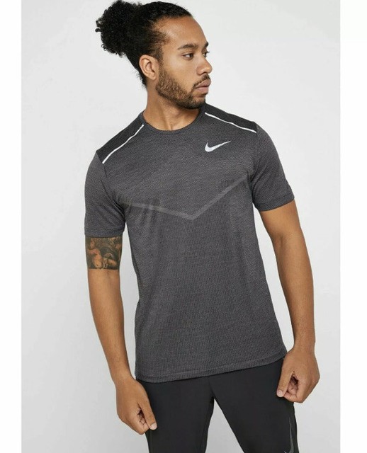 nike ultra knit t shirt