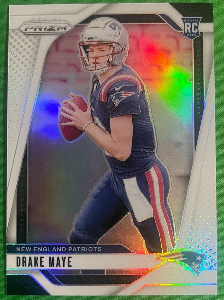 2024 Panini Prizm - Rookies Drake Maye #329 White Prizm /35 (RC)
