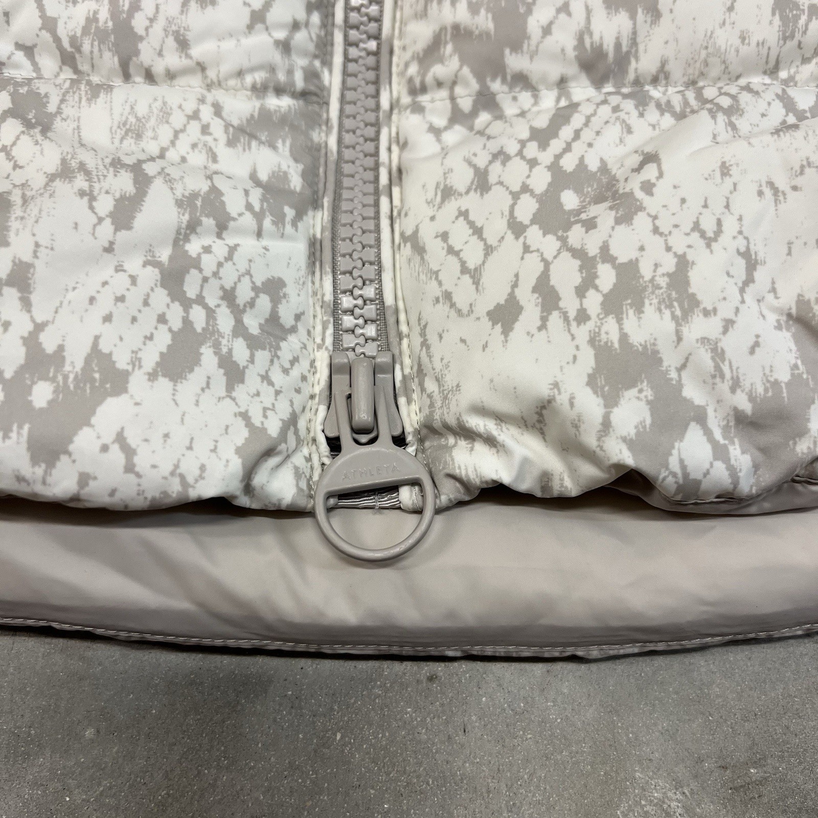 ATHLETA Downtown Printed Jacket in Python Seasalt… - image 3