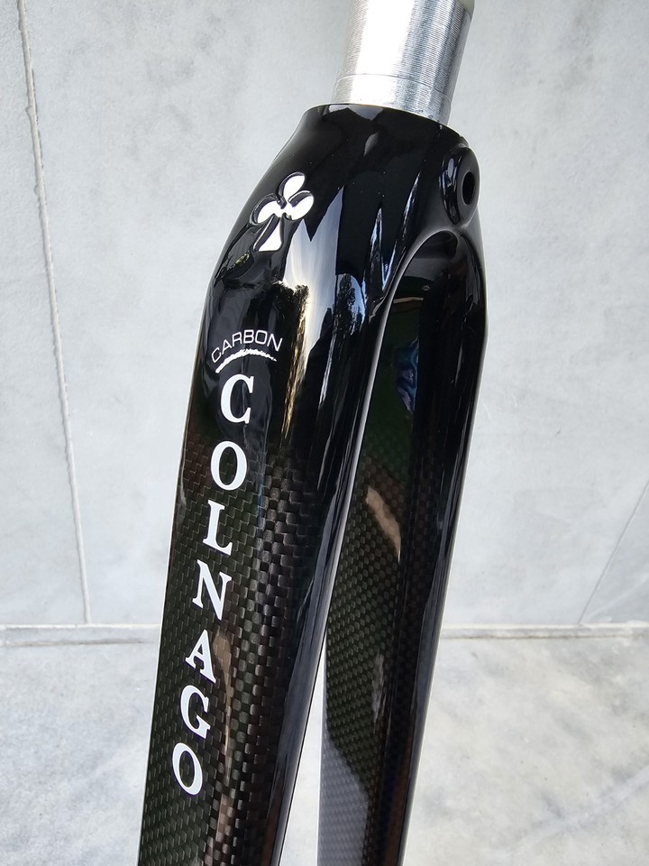Fourche Carbone Colnago Street - 700c, Sans Filetage, 300mm, NOS (neuf Ancien Stock)