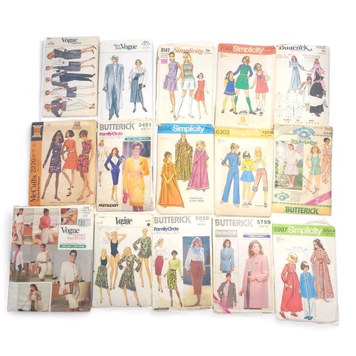 Vintage Sewing Pattern Lot Of 15 Womens Kids Clothing 70s 80s Simplicity Vogue