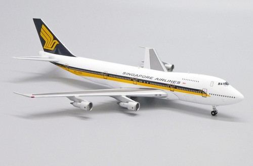 JC Wings 1/400 EW4742002 Boeing 747-200 Singapore Airlines 9V-SQO - Picture 10 of 19