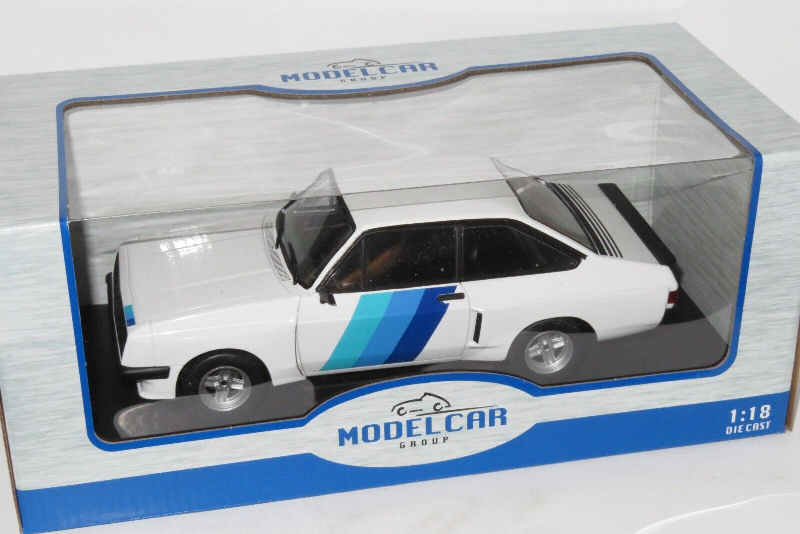 1/18 Ford Escort Mk.2  RS2000  X-Pack  - White with Blue Stripes