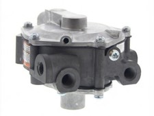 JLG 3720011 LPG REGULATOR (SERIES II TAMPER RES BEAM 60 SERIES) 40RTS