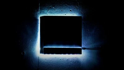 für Playstation Ps4 Pro & Standard inkl. RGB LED´s Neu Design 4.0 Wandhalterung