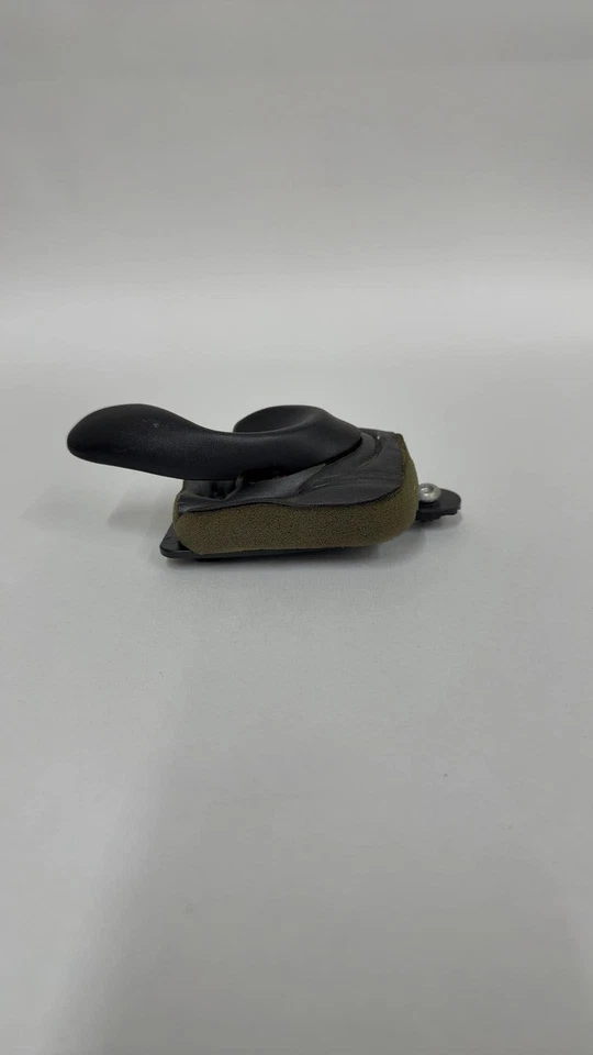 1996-99 Ford Taurus RH Front Inside Door Handle - Изображение 4 из 4