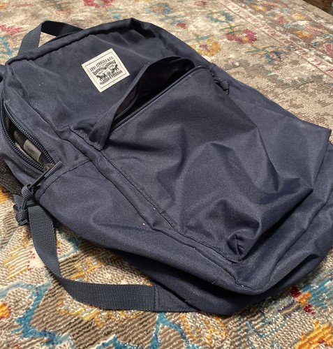 Levi's Levis Men's Blue Backpack Daypack School Hiking Navy Blue - Picture 6 of 6