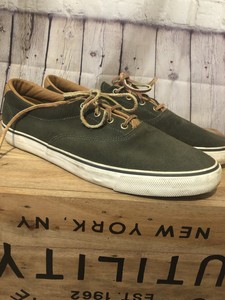 olive green keds