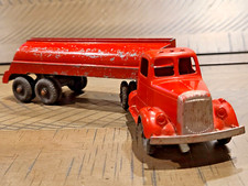 Tootsietoy Mack L-Line Oil Tanker 1954-1959 Red Tractor Vintage Diecast Truck