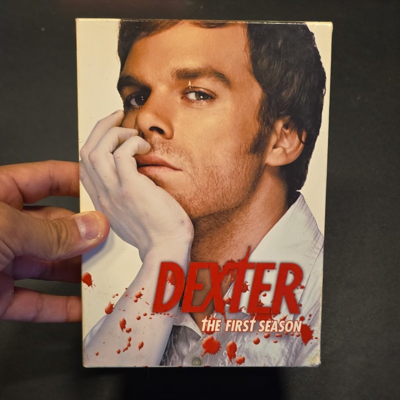 Showtime Dexter: The First Season S1 DVD Box Set 4-Disc 2006 NR 655min
