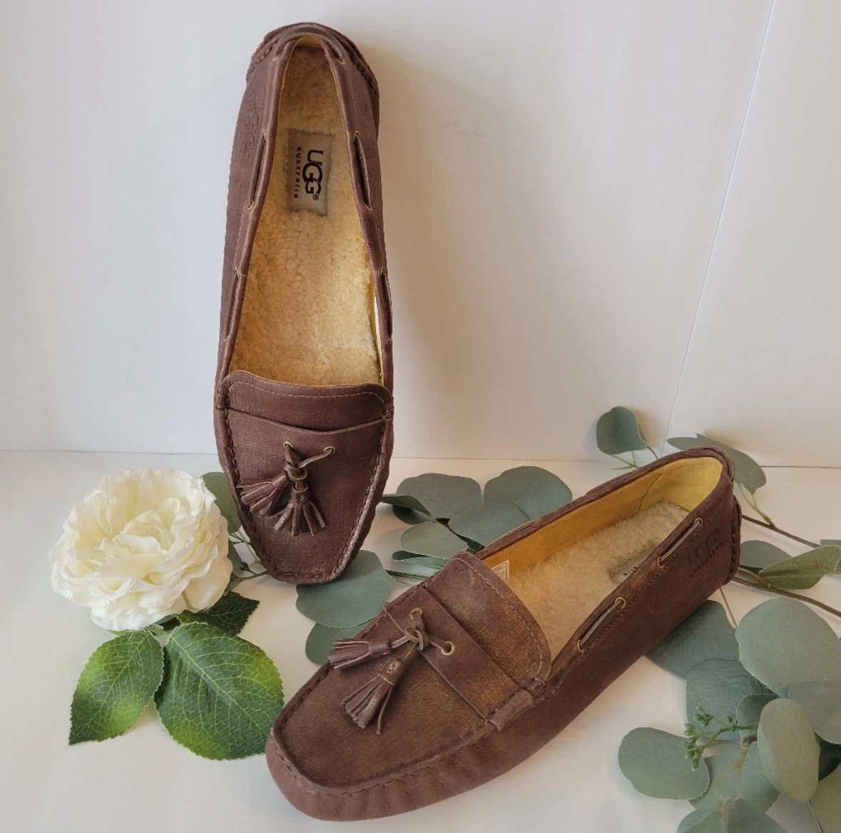 Mocassini donna UGG Voyageur bronzo metallizzato