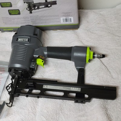 Master Mechanic 7/16'' Medium Crown Stapler, Pneumatic, 16-Ga. 235526