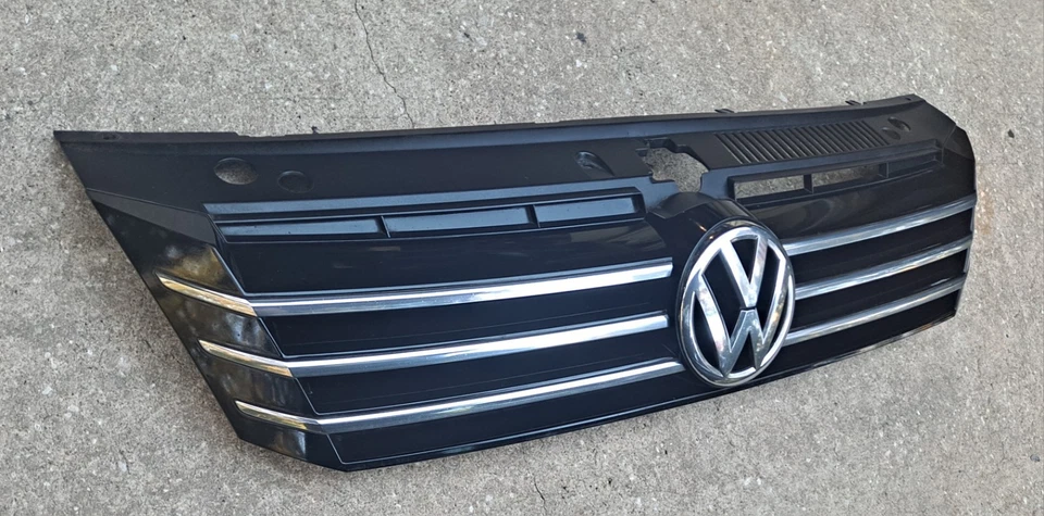 2012-2015 VW Volkswagen Passat Upper Front Grille Black With Emblem 2014 (A) Foto 2 de 4