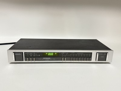 Vintage 1983 Pioneer TX-940 AM/FM Digital Synthesized Tuner