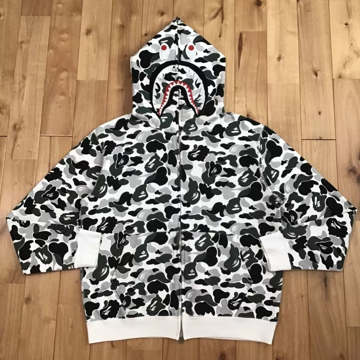 APE BAPE KAWS CITY CAMO SHARK HOODIE XL-