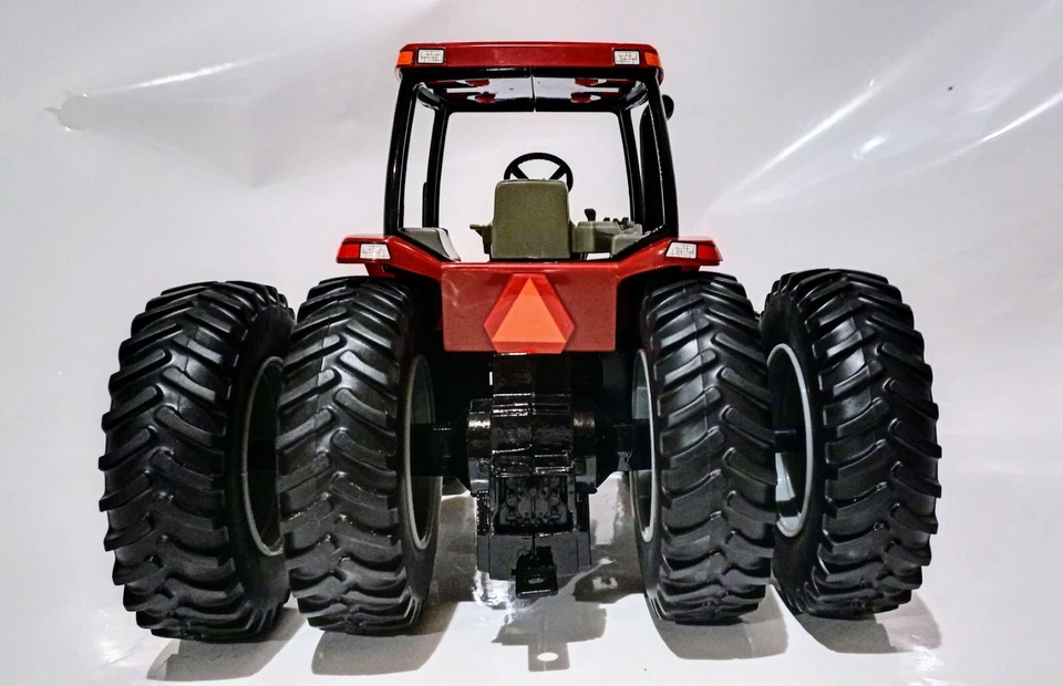 Case IH Magnum MX240 Scala 1:16 - Immagine 4 di 4