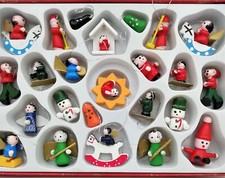 24 Stück Holz Weihnachtsanhänger 2-4cm Baum...