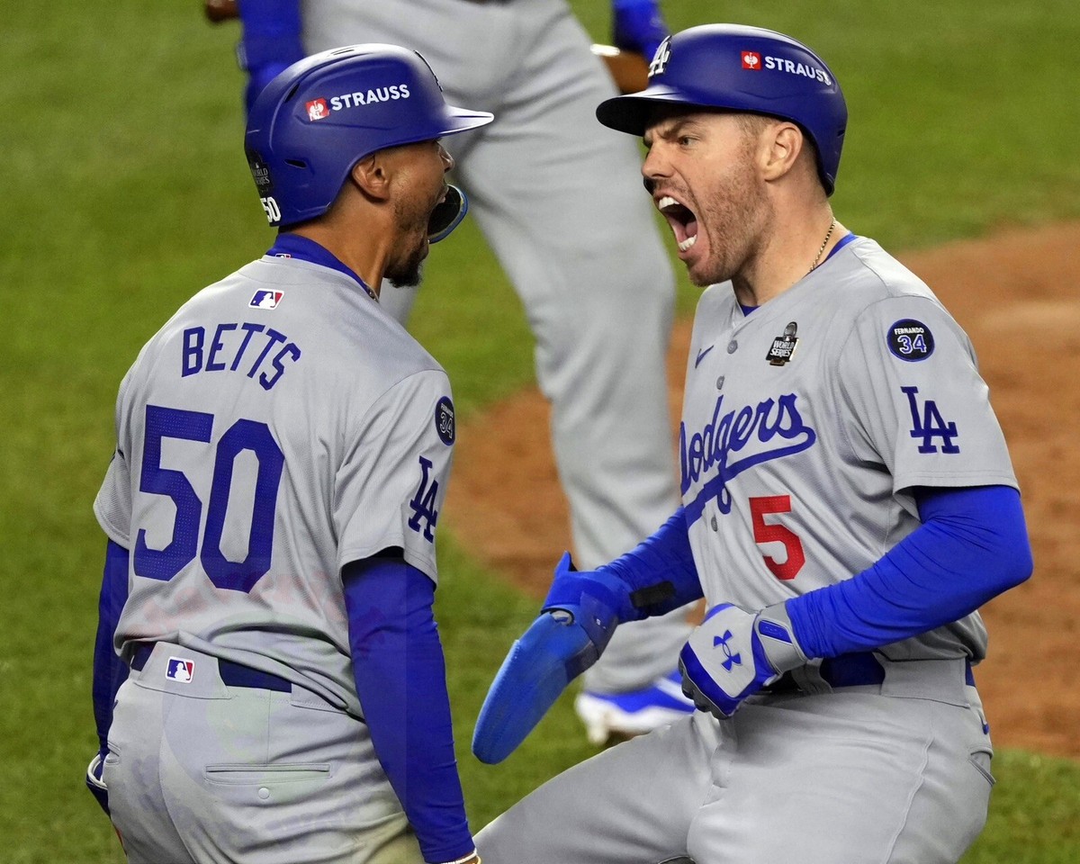 8x10 Photo FREDDIE FREEMAN & MOOKIE BETTS Dodgers 2024 World