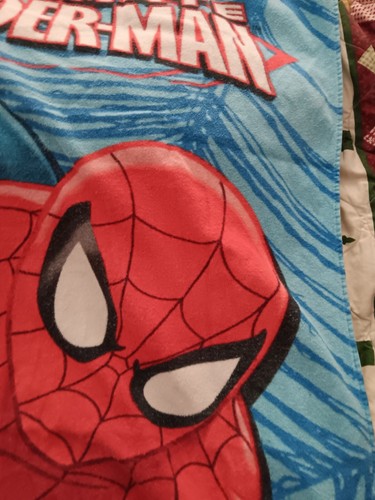 Marvel Ultimate Spider-Man Beach or Bath Towel 100% Cotton 52 x 26 - Picture 6 of 7