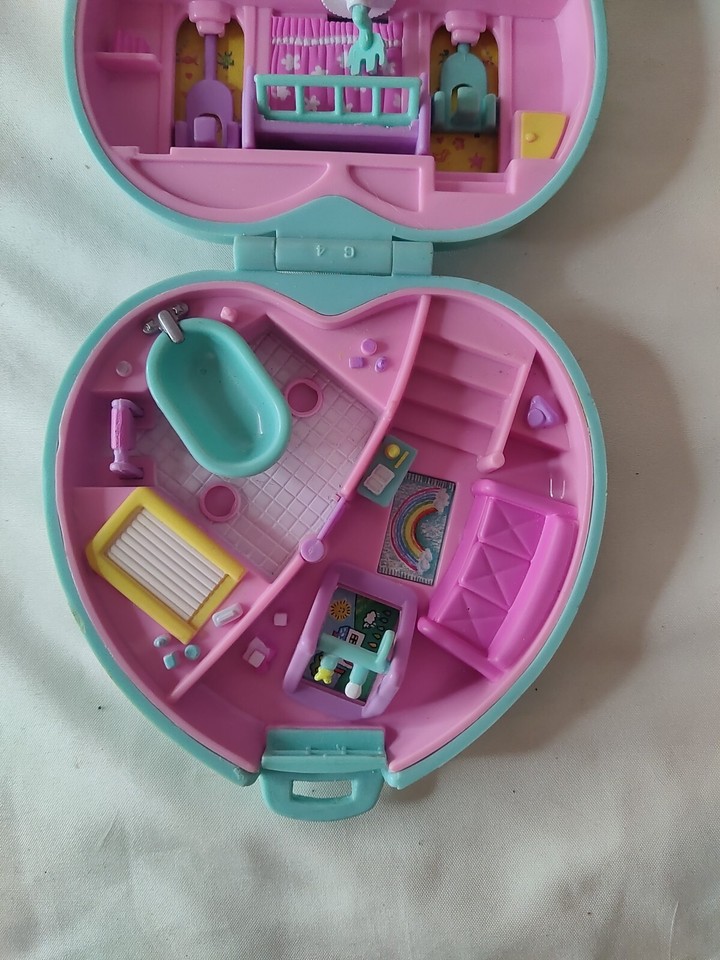 Polly Pocket Baby Time Fun Nursery 1994 Blue Quilted Heart Compact Only