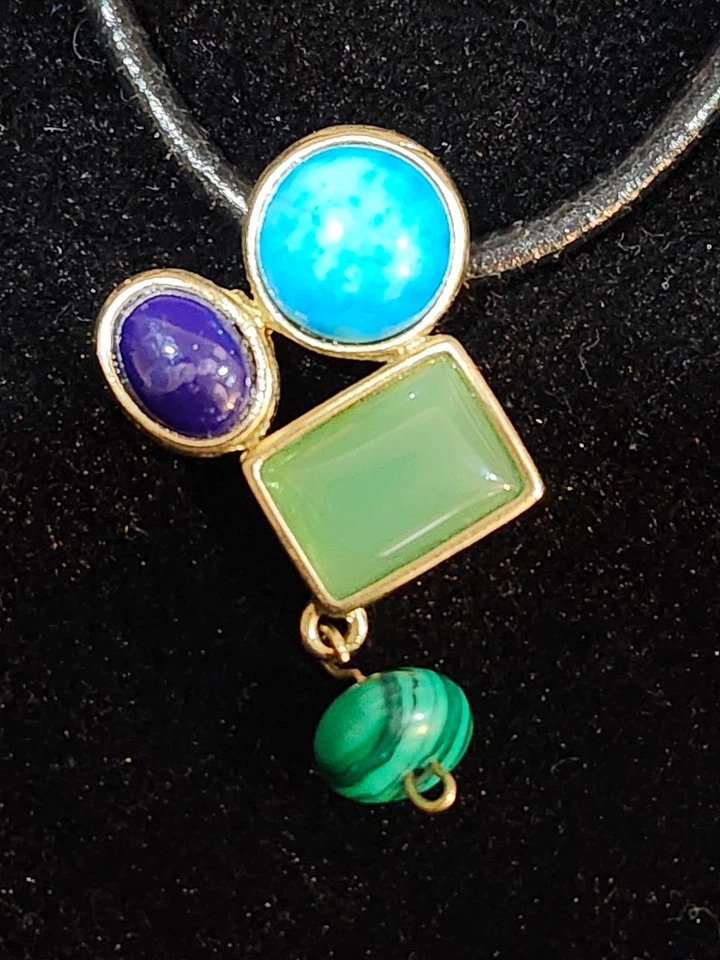 Collar CHICO'S Tono Dorado y GEMAS, Piedras, Neato, Cuerda Negra, Geométrico Foto 2 de 4