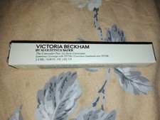 Victoria Beckham Beauty the Concealer Pen with TFC8 hade LM2