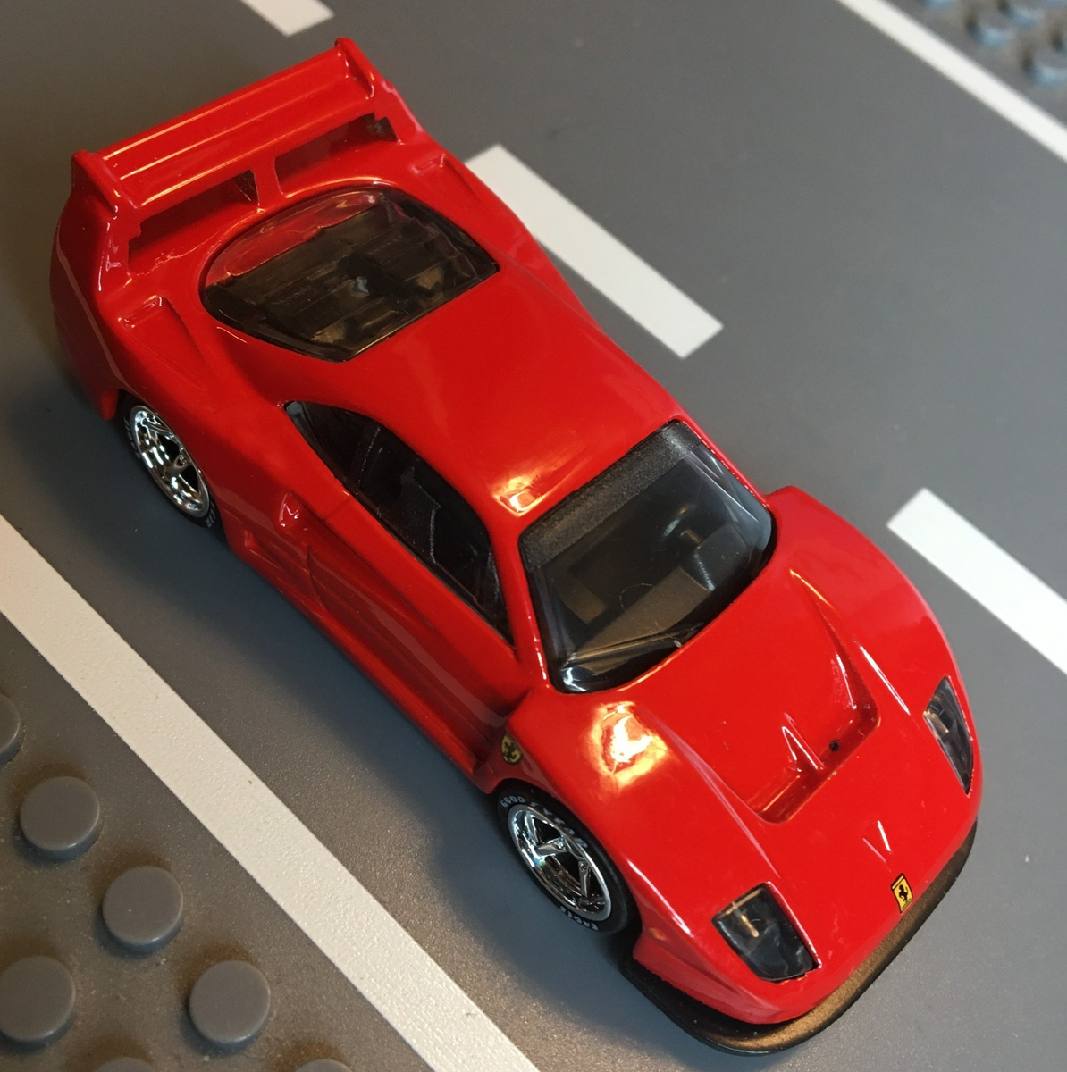 Hot Wheels 2025 Ferrari F40 Competizione CUSTOM Super Real Rider