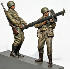 1/35 Resin WW2 US Marine Figure Set 2 figs NO BASE Unpainted Unassembled
