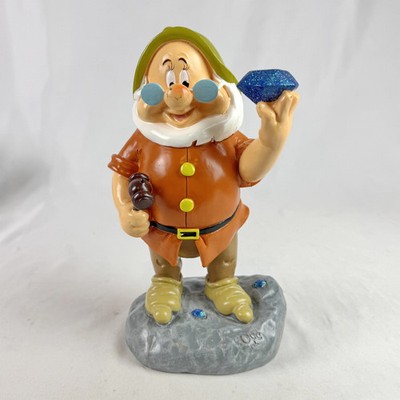 Disney Doc Garden Statue Figure Snow White Seven Dwarfs Resin