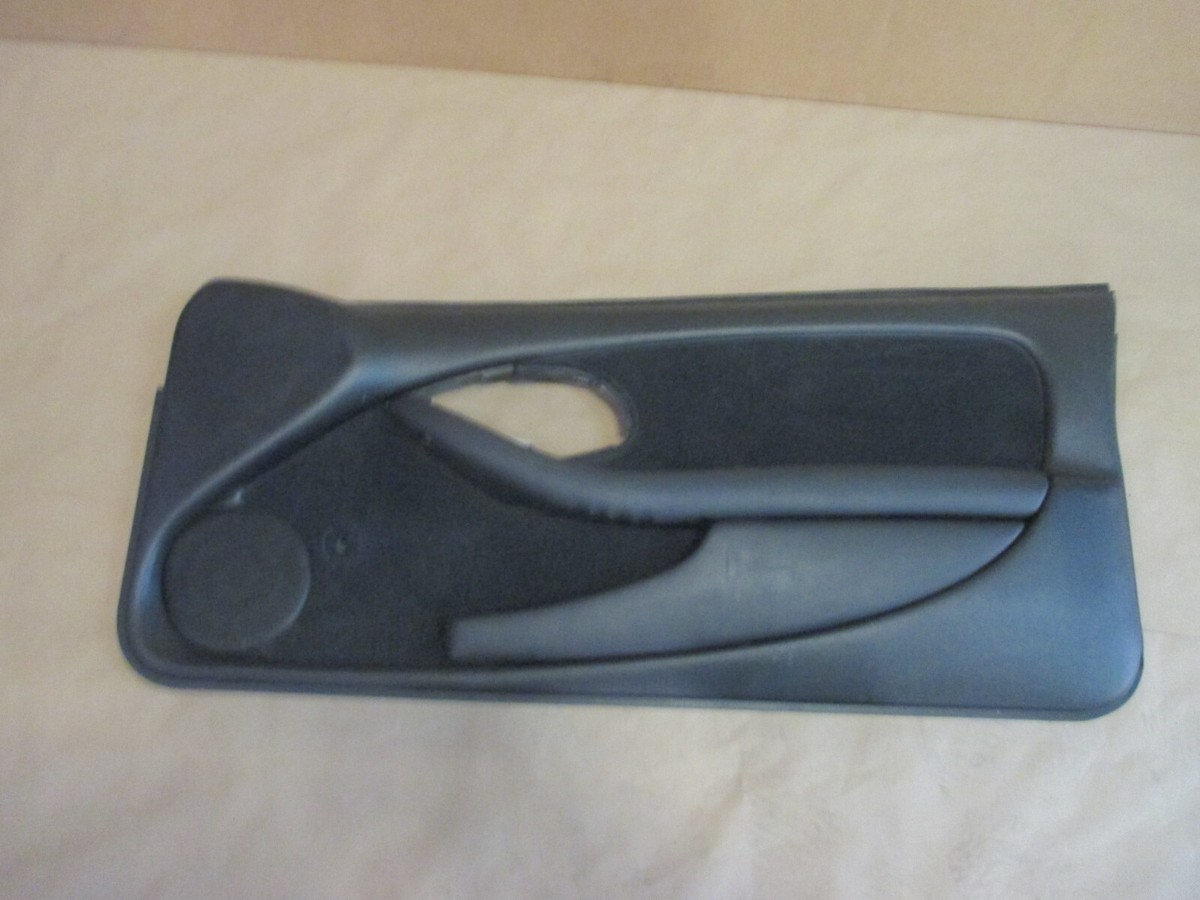 2000-2002 Firebird Formula Std Door Panel Ebony Cloth RH 1108-5