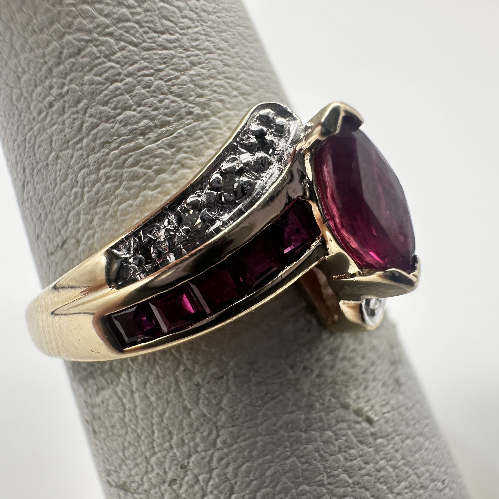 14K Yellow Solid Gold Natural Ruby & Diamond .01T… - image 3