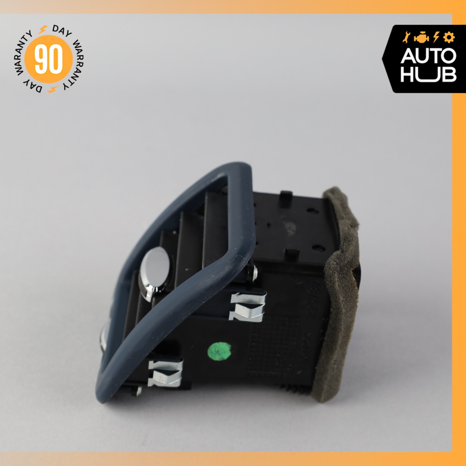 09-13 Maserati Quattroporte M139 Front Right or Left Console AC A/C Air Vent OEM
