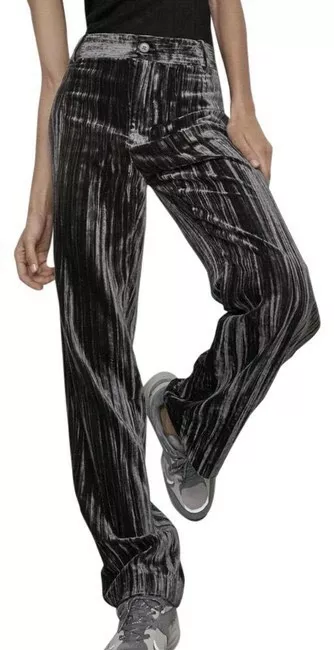 Zara Pleated velvet trousers - Studio | Mall of America®