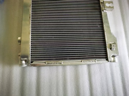 🥇Fit BMW 3 E30 320i / 323i / 325i / 325 ix 1982 - 1993 aluminum radiator - Picture 4 of 5