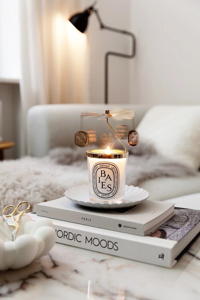 Diptyque Carousel Gift Set w/ Full Size Baies 190g Candle
