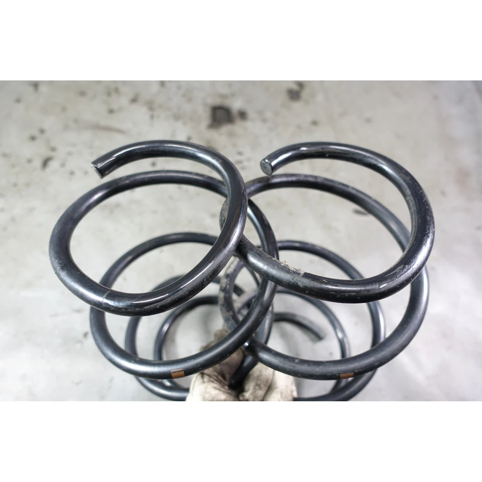 Par de resortes de suspensión helicoidal eje delantero izquierdo derecho BMW E46 3-Series E39 6 cilindros OEM Foto 2 de 3