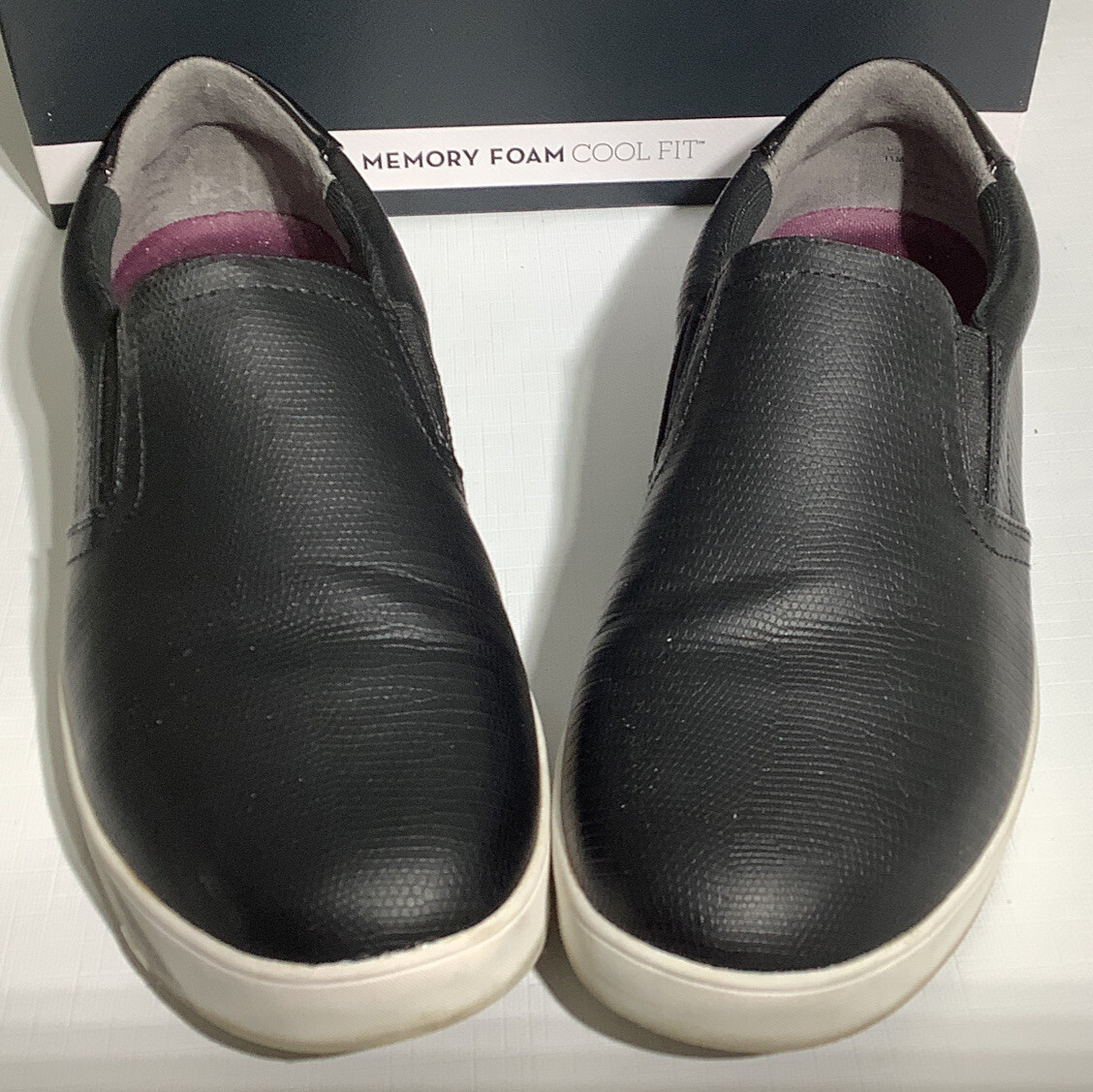 Dr. Scholls Shoes Women display picture 1
