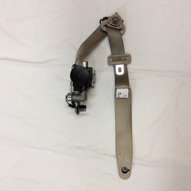 FORD CROWN VICTORIA FRONT LEFT PASSENGER TAN SEAT BELT RETRACTOR PRETENSIONER eBay