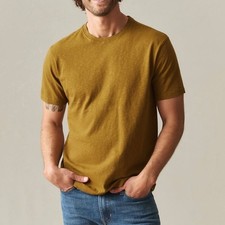 NUEVO SIN ETIQUETAS American Giant Para hombres Premium Slub Crew Camiseta Mediana Mostaza Oro Tapenade