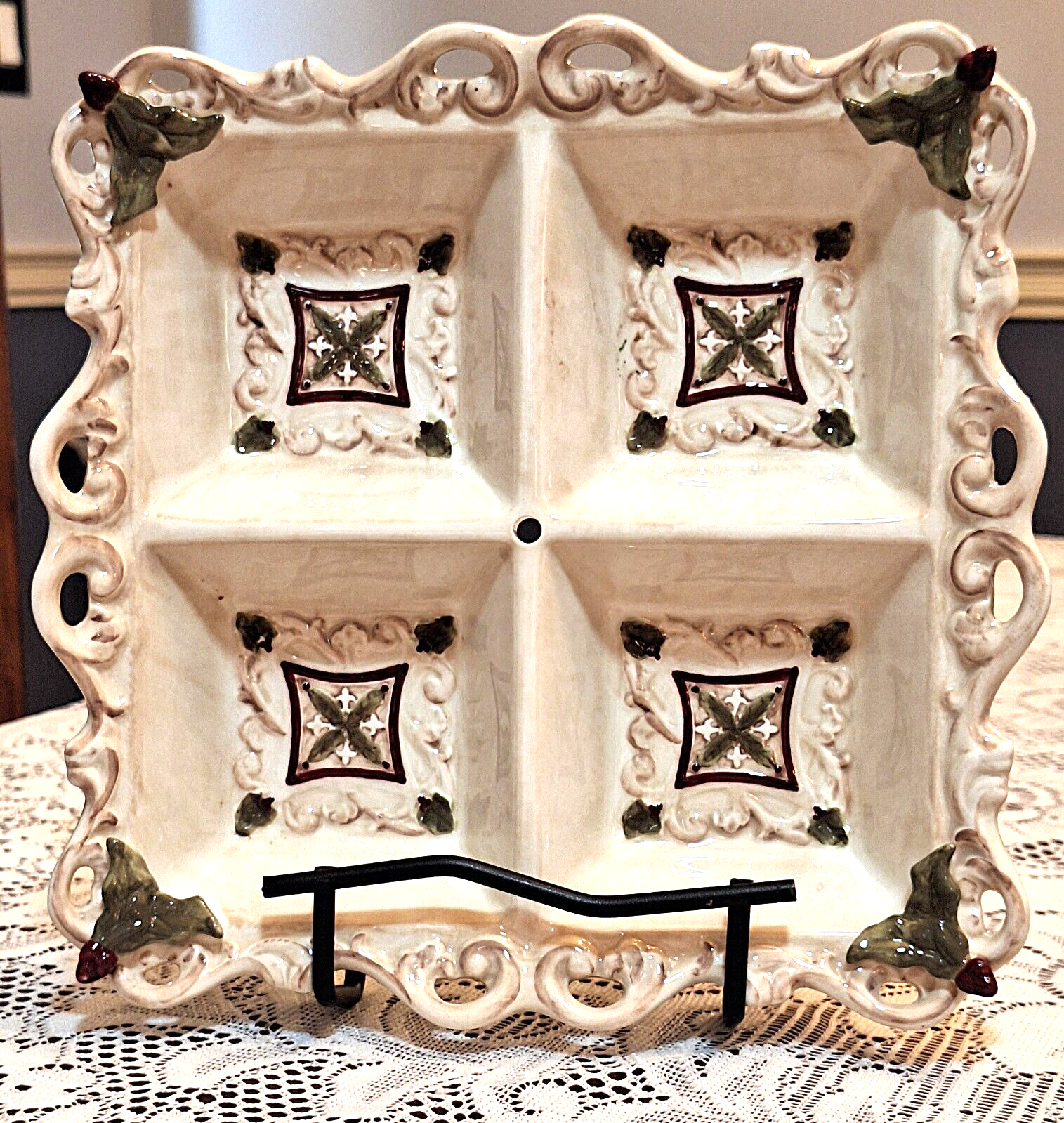 Grasslands Road Serving Dish Christmas Holly Ceramic 4 section Relish Dish