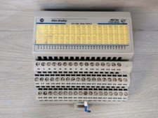 Allen-Bradley 1794-IB32 Ser A 95760702 Rev.A01 W/ 1794-TB32 Ser.A 96385272 Base