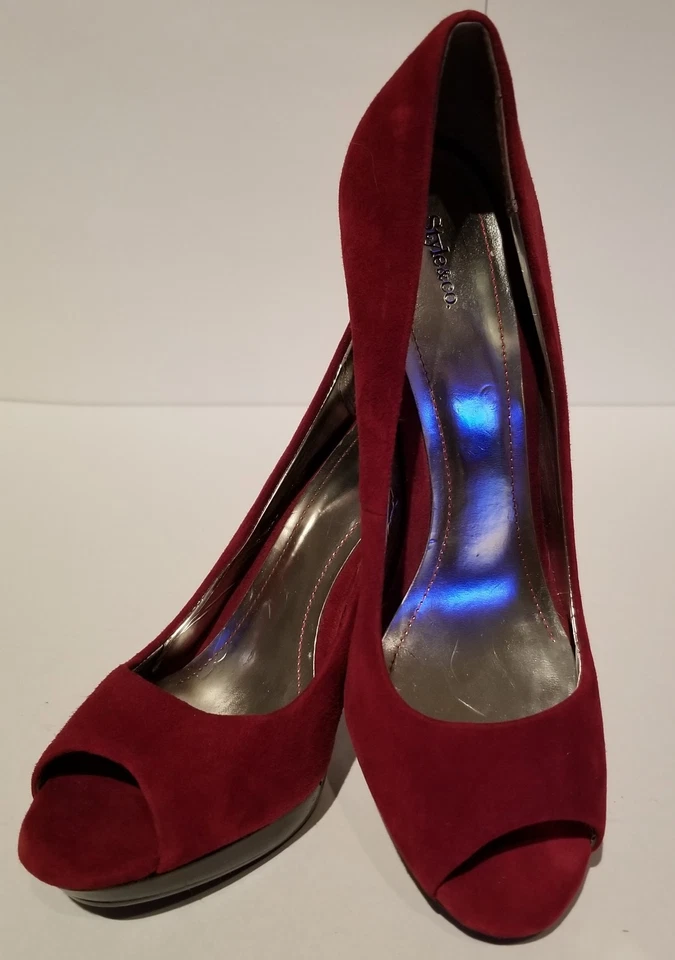 Style And Co Mujer 9M Celine Punta Abierta Rojo Gamuza Plataforma Bomba Usado en Excelente Condición Foto 3 de 4